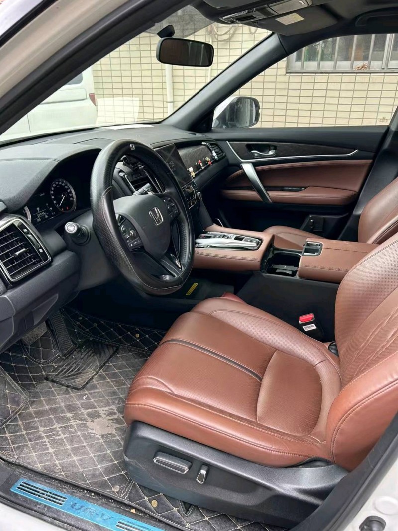 中山21年本田URV2