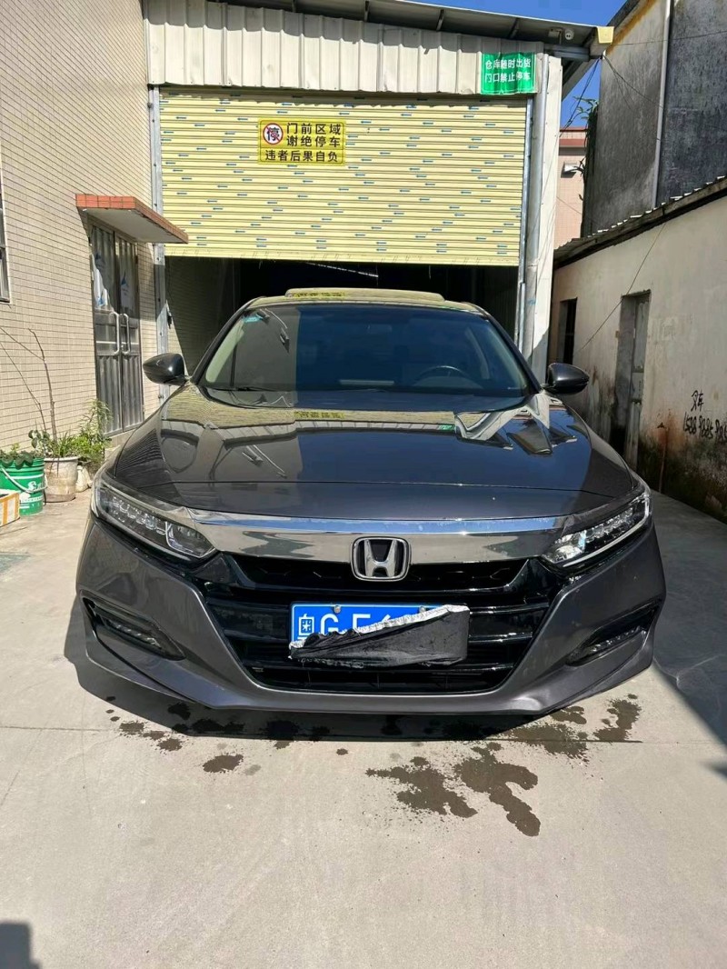 中山18年本田雅阁1
