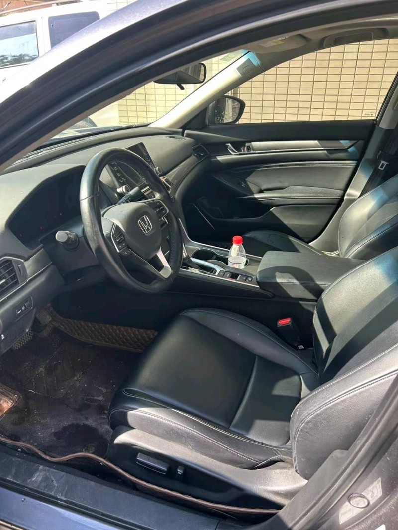 中山18年本田雅阁4