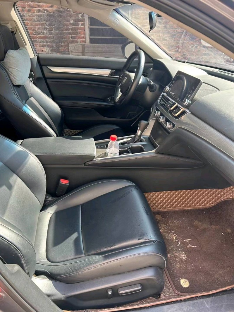 中山18年本田雅阁5