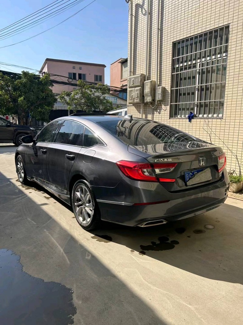 中山18年本田雅阁8