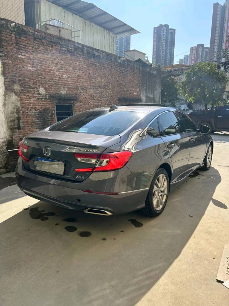 中山18年本田雅阁9