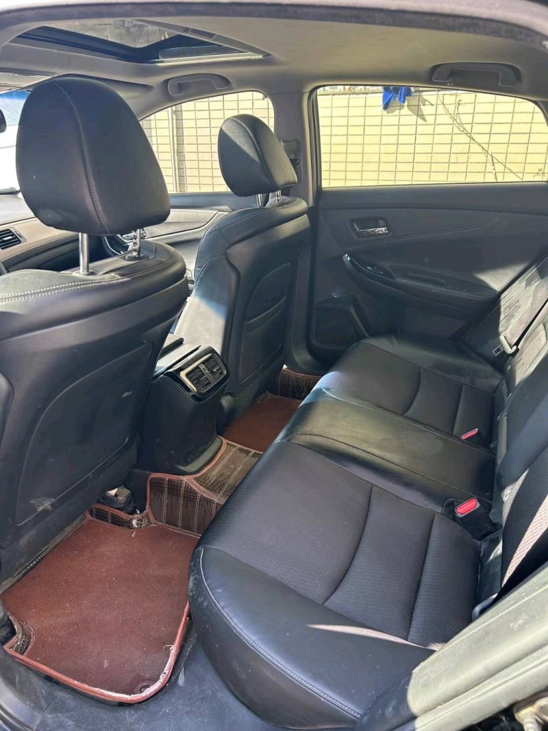 中山16年本田思铂睿8