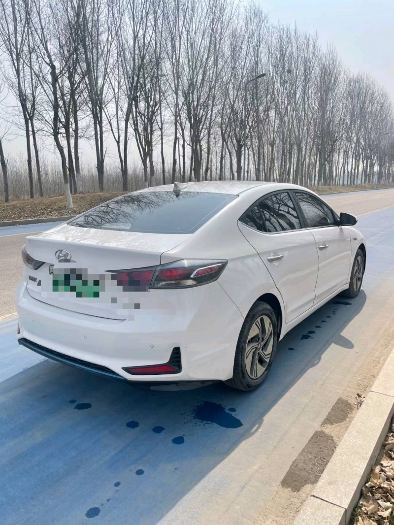 济南21年现代领动8