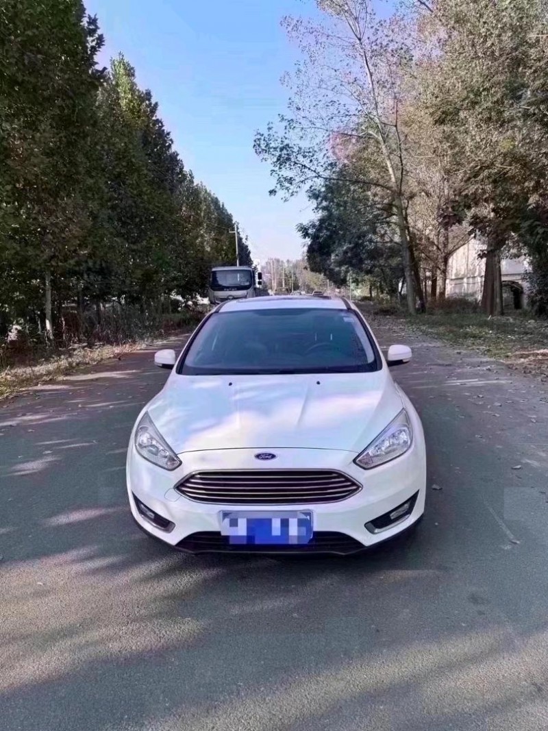 菏泽17年福特福克斯1