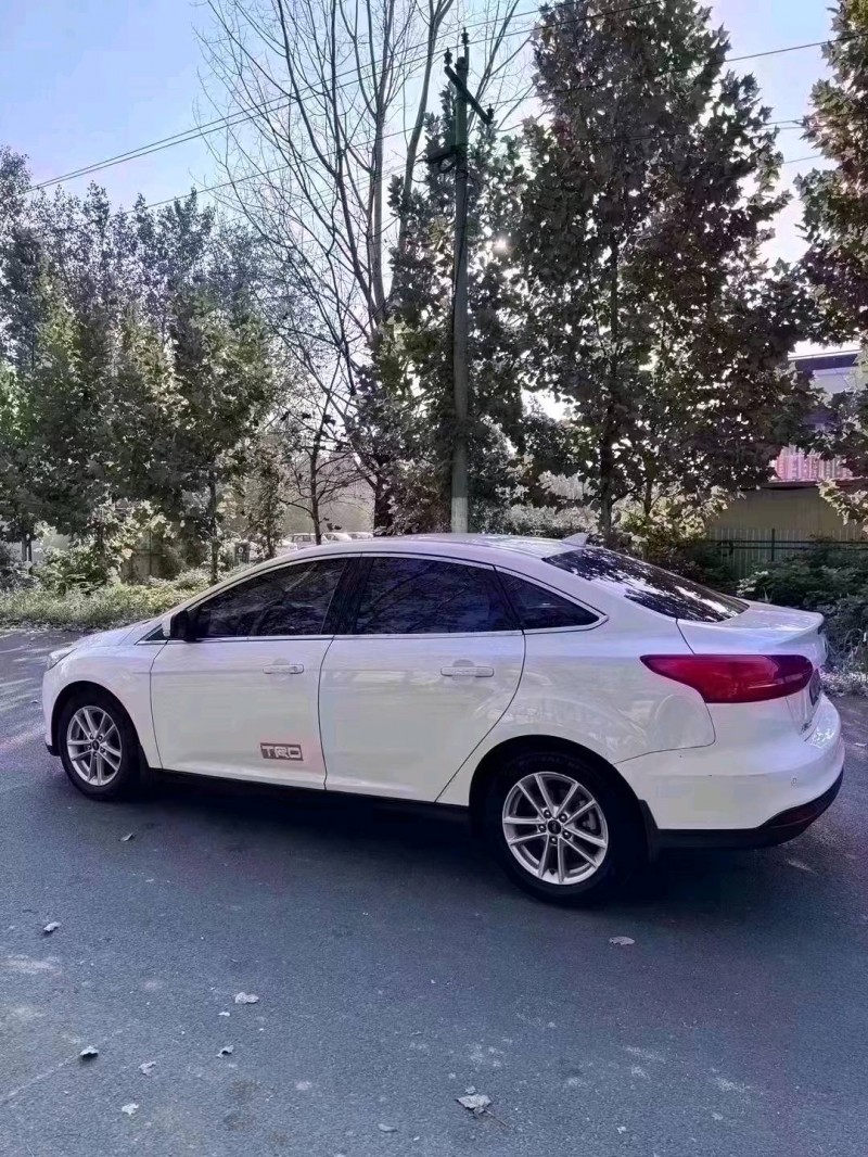 菏泽17年福特福克斯7