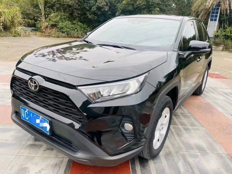 深圳22年丰田RAV4荣放2