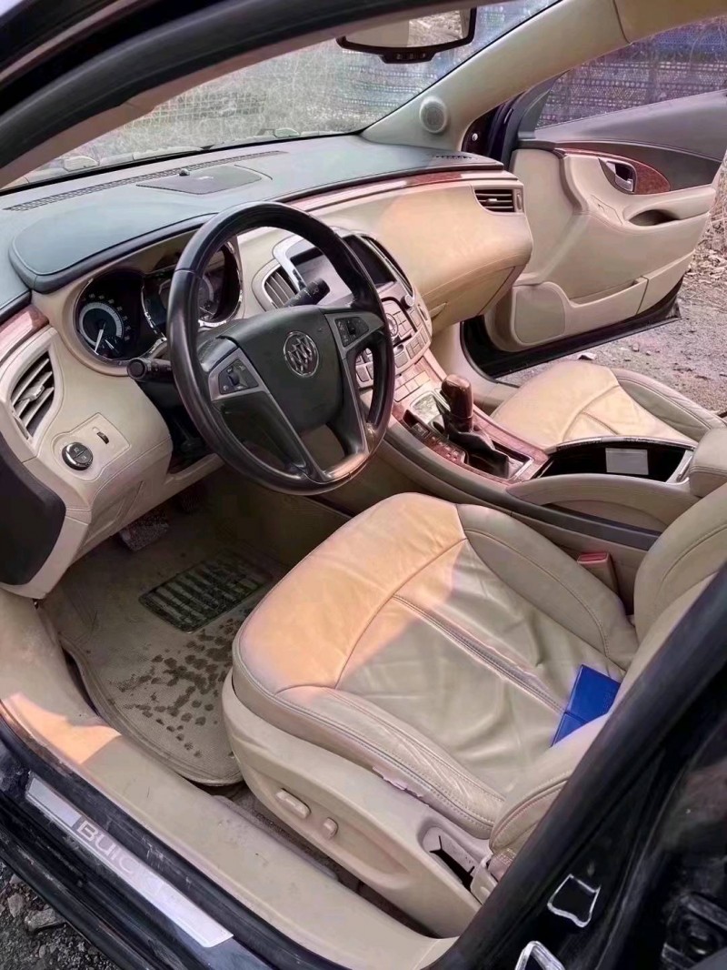 菏泽11年别克君越8