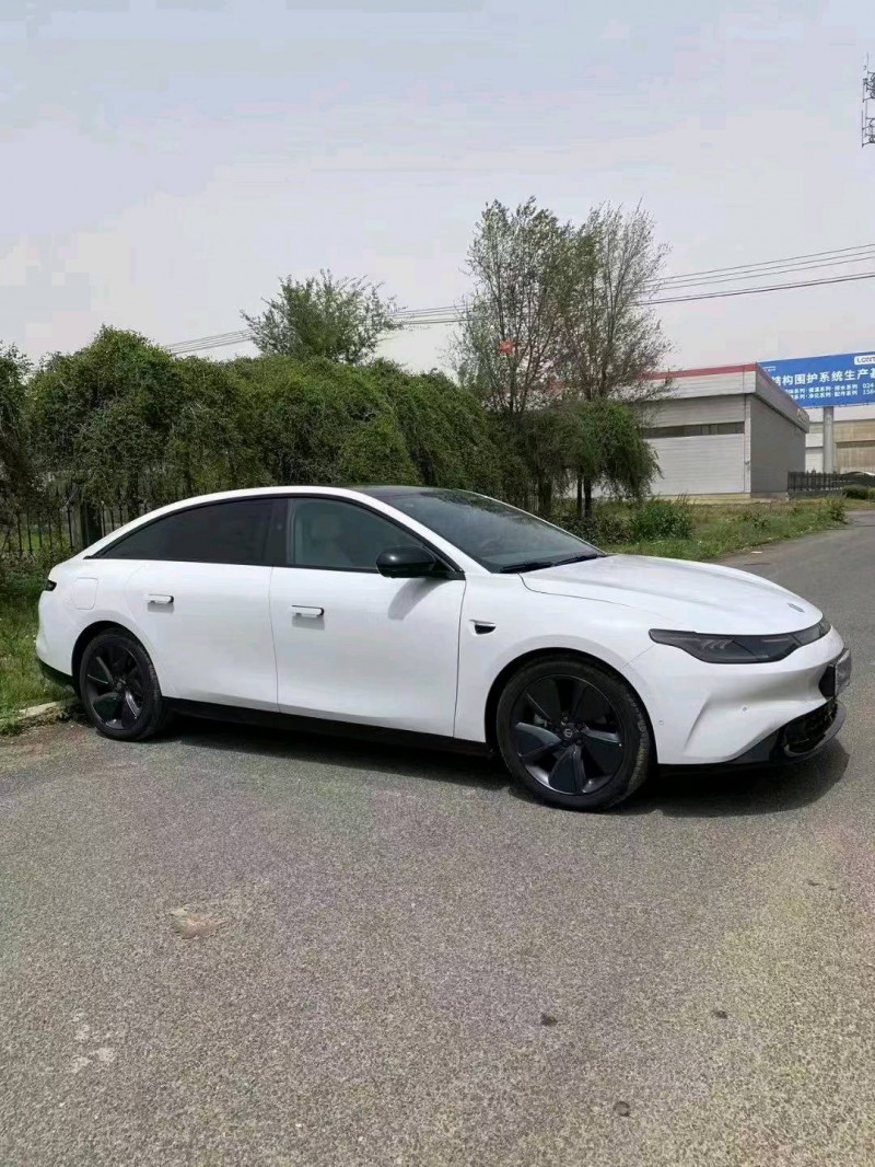 沈陽23年零跑汽車C012
