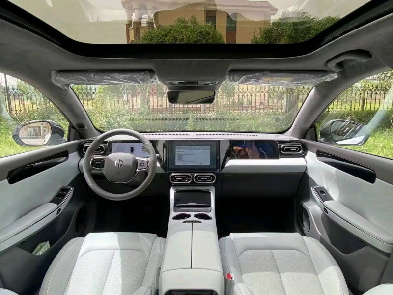 沈陽23年零跑汽車C014