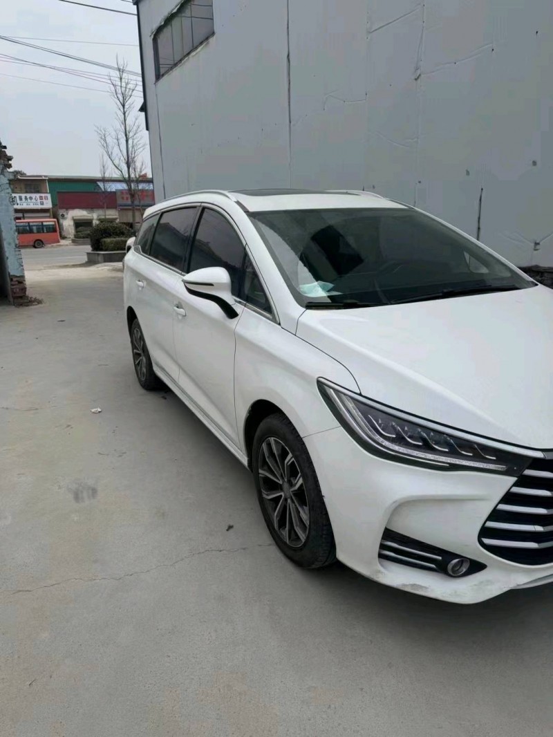 菏泽20年比亚迪宋MAX2