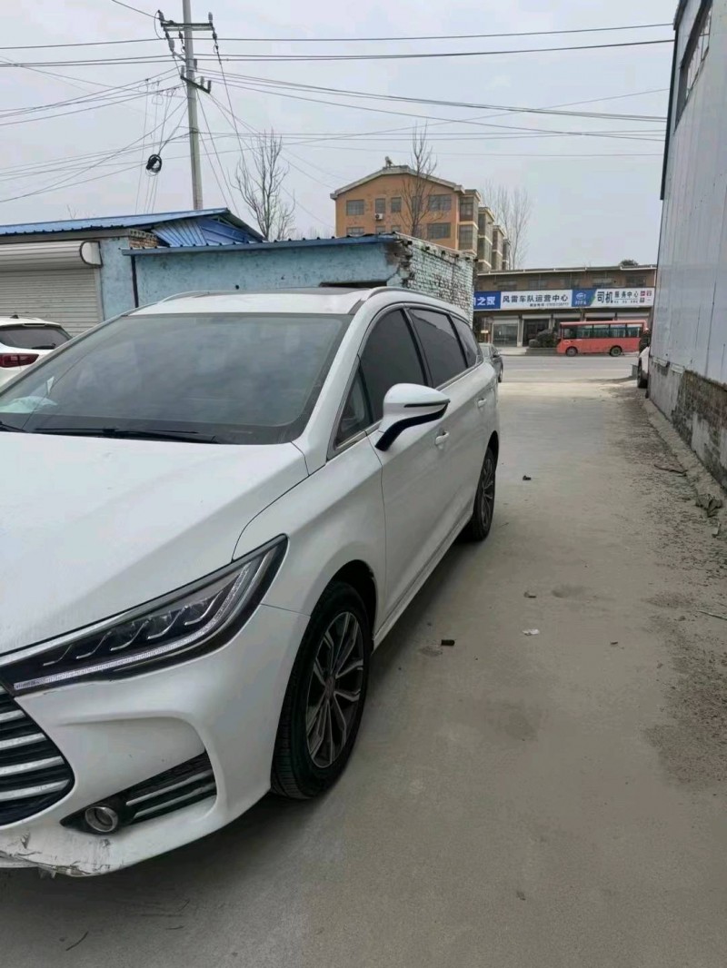 菏泽20年比亚迪宋MAX3