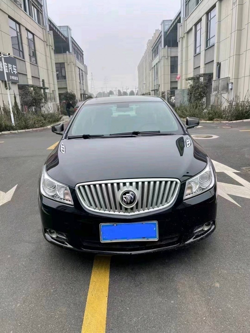 菏泽12年别克君越1