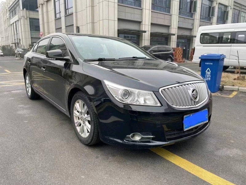 菏泽12年别克君越2