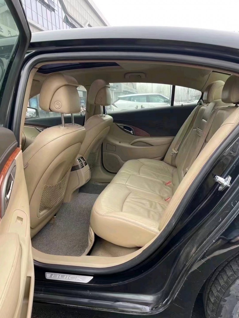 菏泽12年别克君越4