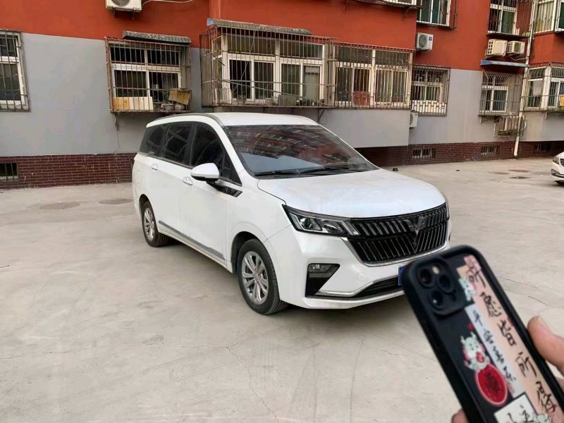 邯鄲22年五菱汽車佳辰7