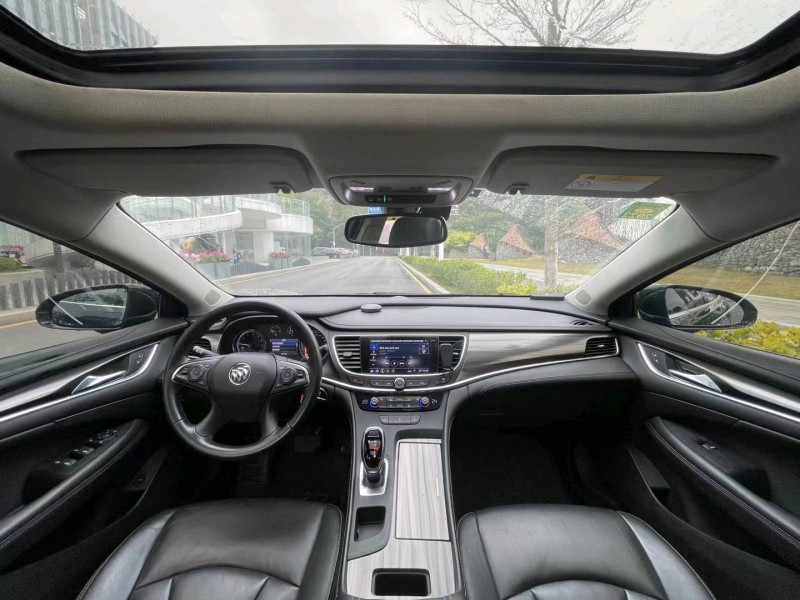 深圳20年别克君威4