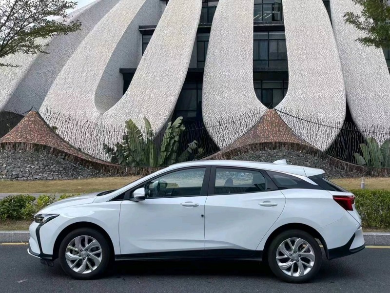 深圳24年别克微蓝8