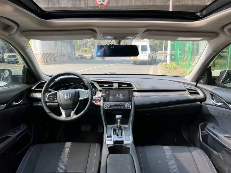 广州19年本田思域8