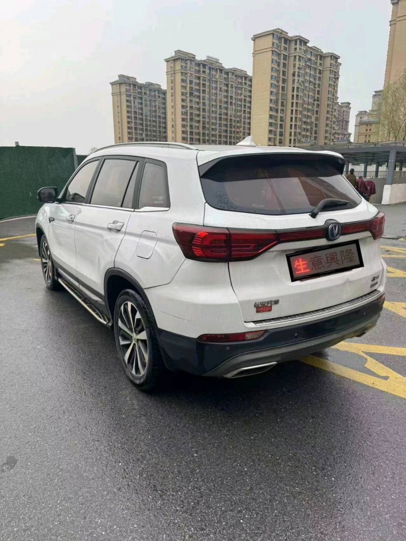 九江18年長安汽車CS758