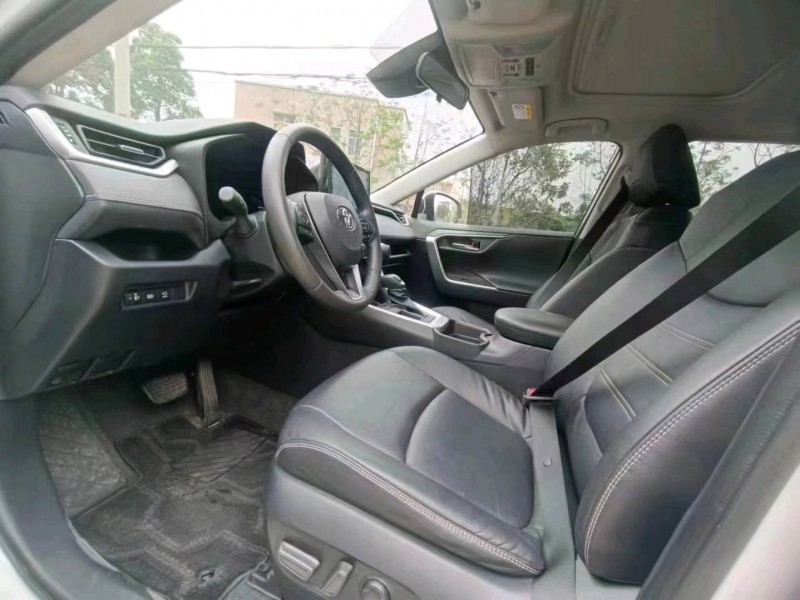 珠海22年丰田RAV4荣放6