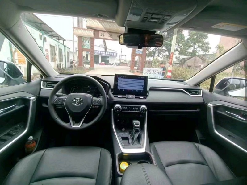 珠海22年丰田RAV4荣放8