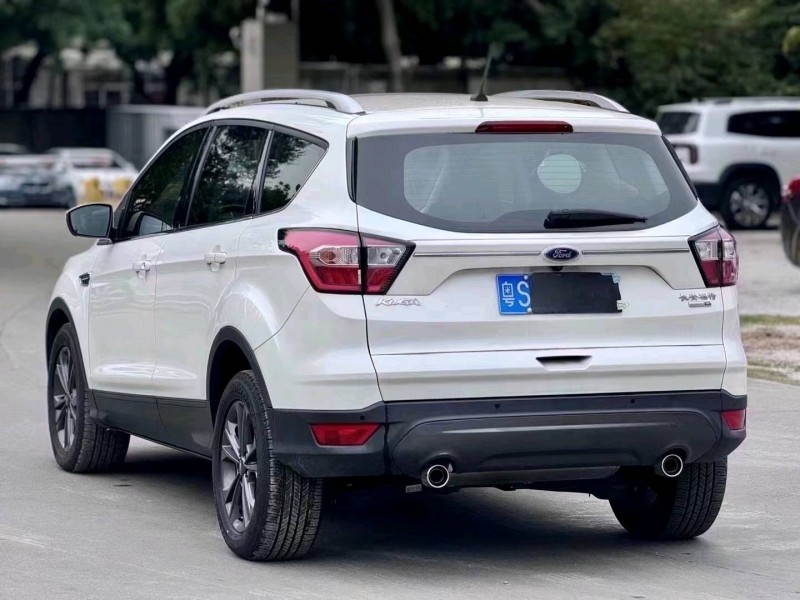 珠海21年福特翼虎4