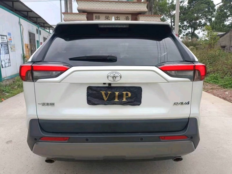 茂名20年豐田RAV4榮放5