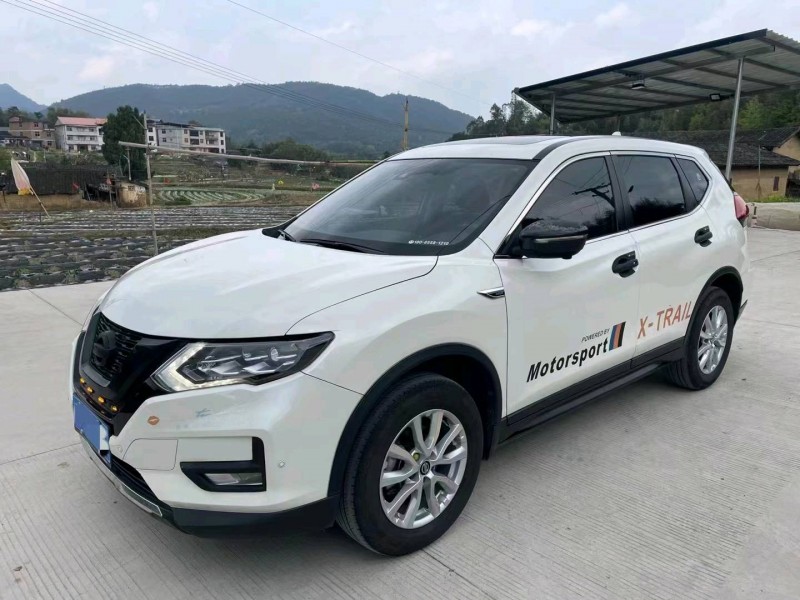 廈門21年日產奇駿3