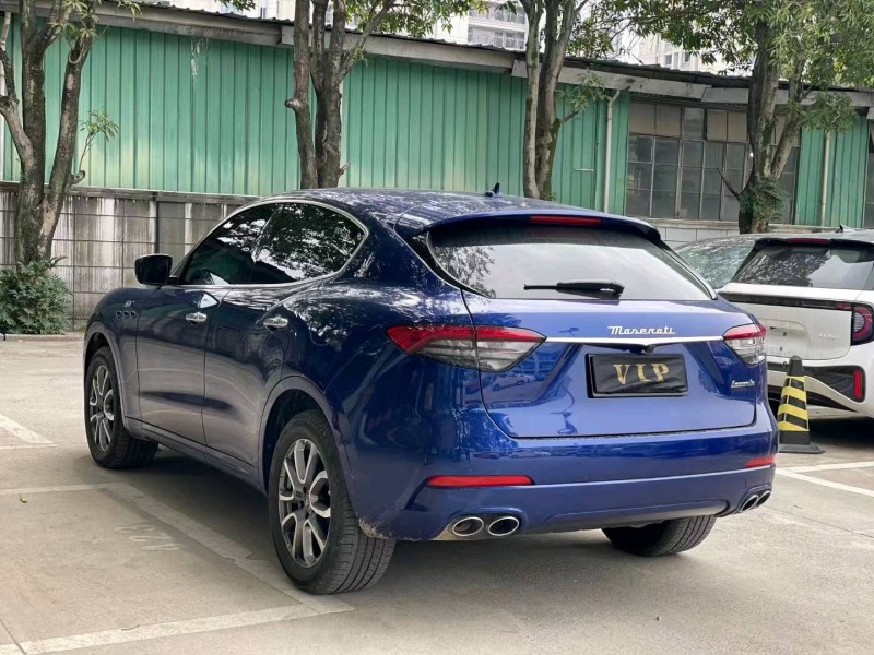 廈門22年瑪莎拉蒂Levante6