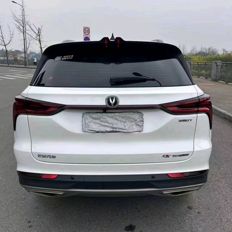 成都21年长安汽车CS757