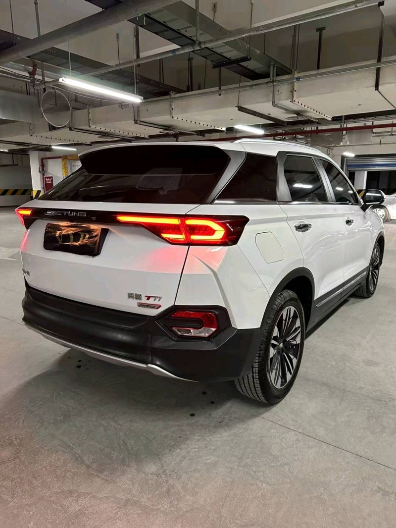 成都22年奔腾T779