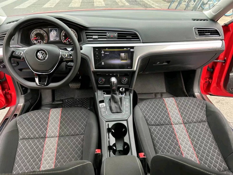 成都21年大众凌渡5