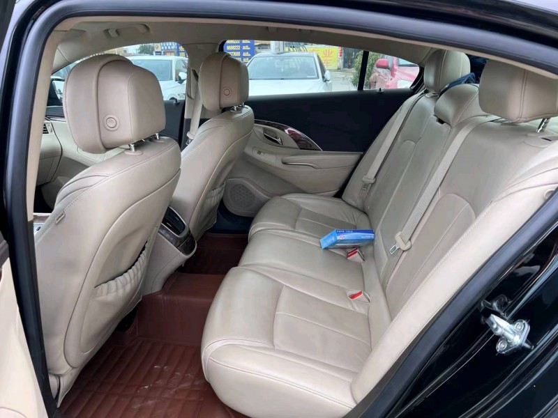 珠海16年别克君越5