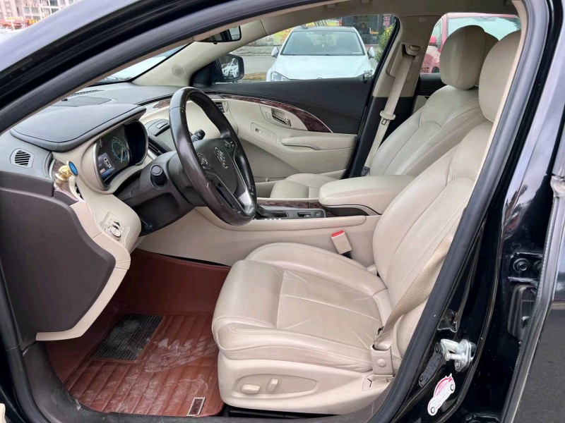 珠海16年别克君越7