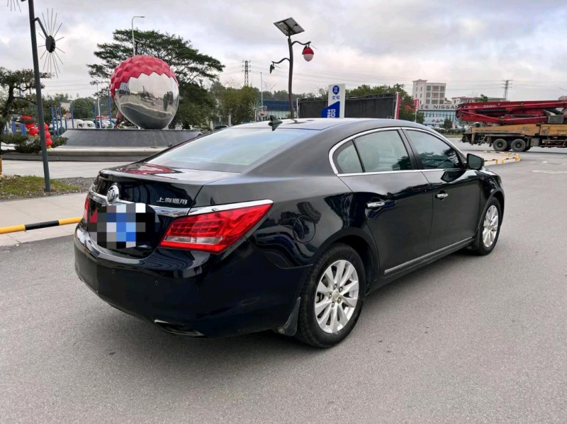 珠海16年别克君越8