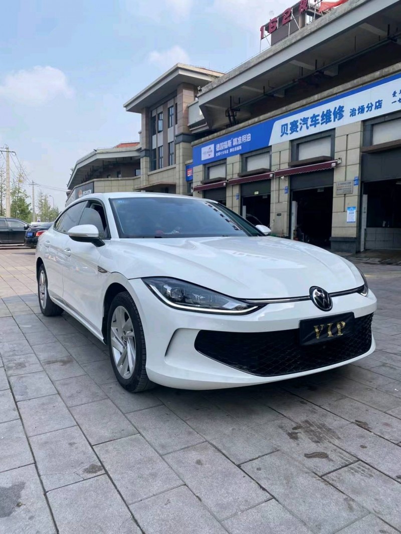 成都22年大众凌渡2