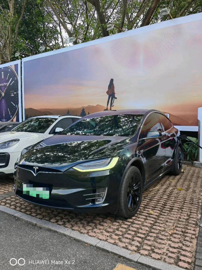 深圳20年特斯拉MODEL X2