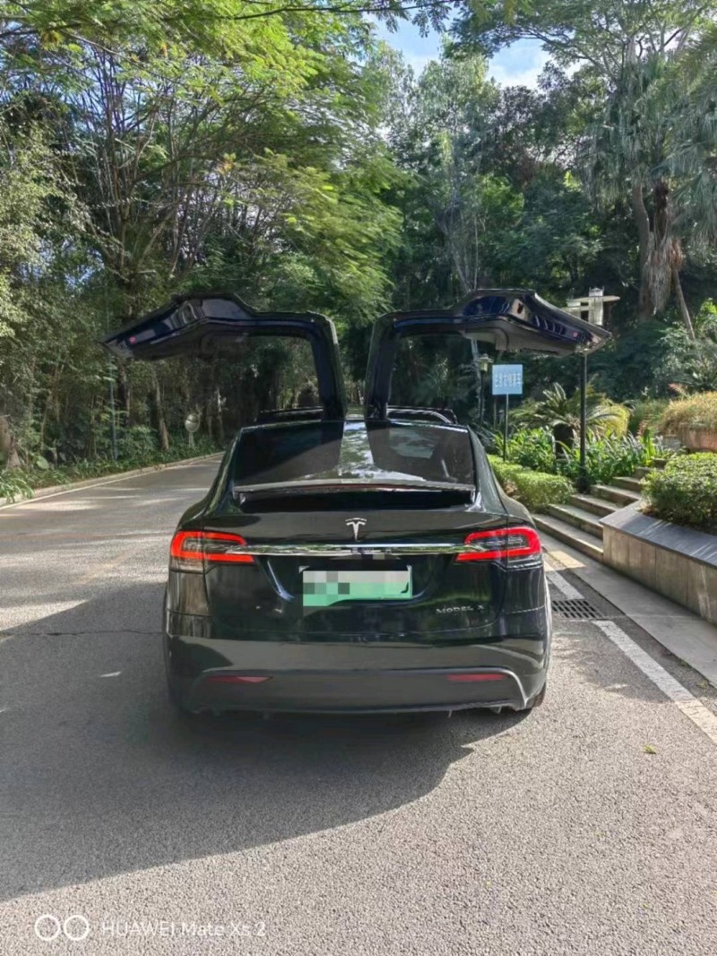 深圳20年特斯拉MODEL X3