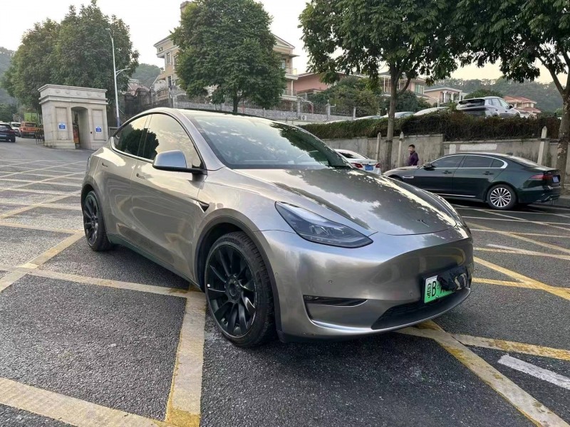 深圳22年特斯拉MODEL Y2