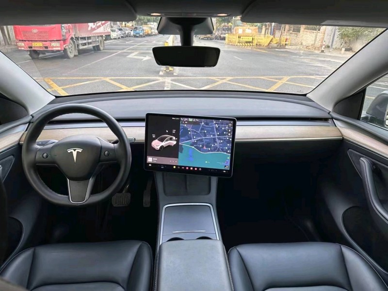 深圳22年特斯拉MODEL Y4