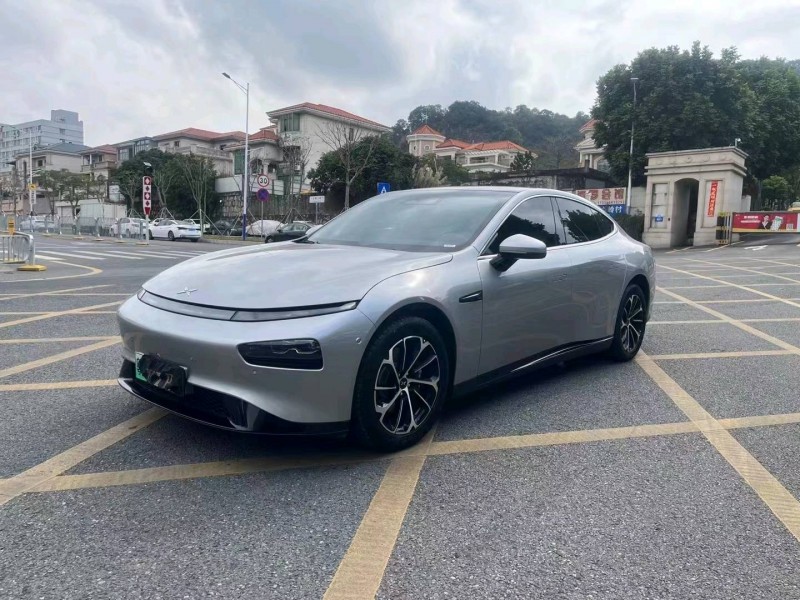 深圳22年小鵬汽車p76