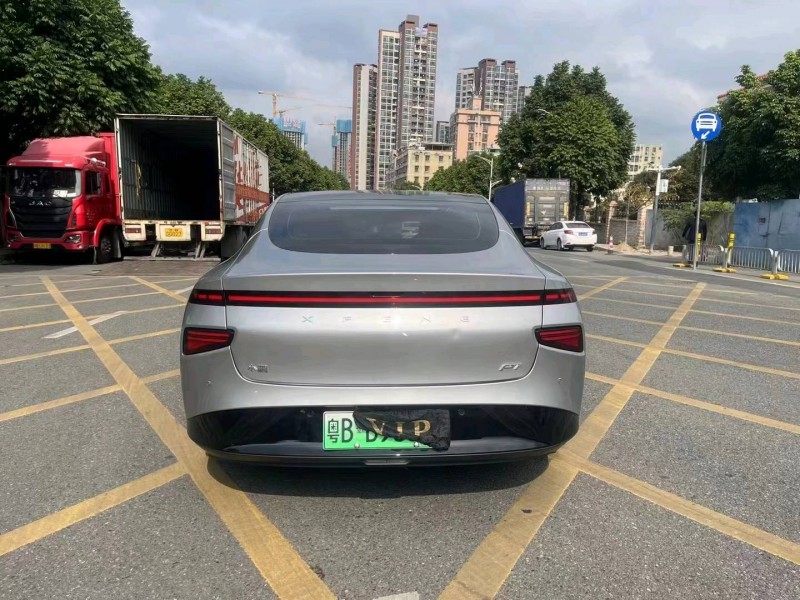 深圳22年小鵬汽車p77