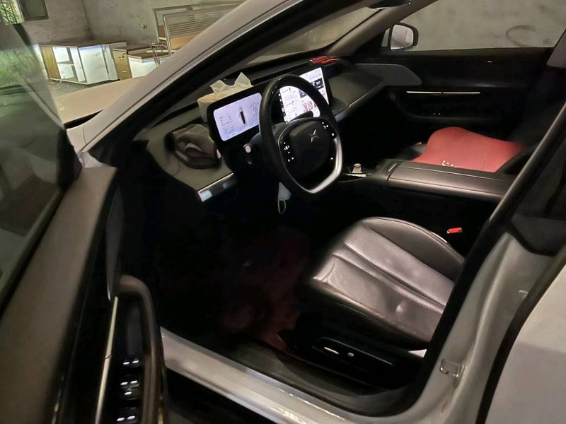 廣州22年小鵬汽車p76
