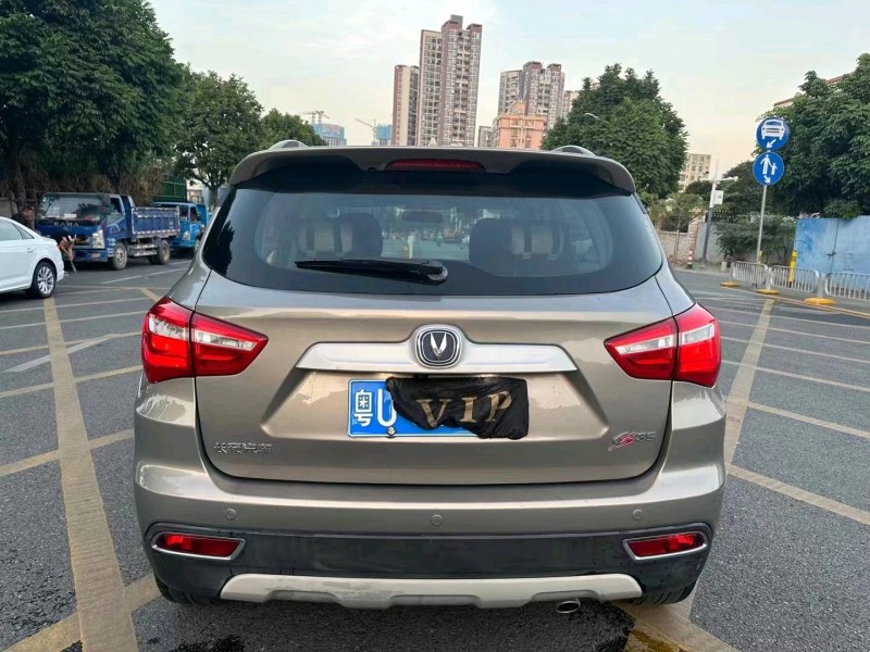 深圳17年长安汽车CS358