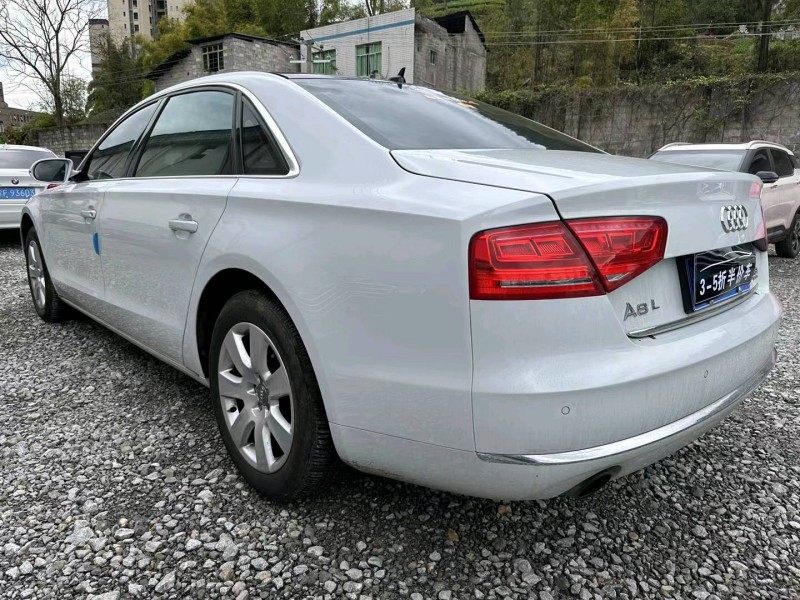 重庆13年奥迪A8L6