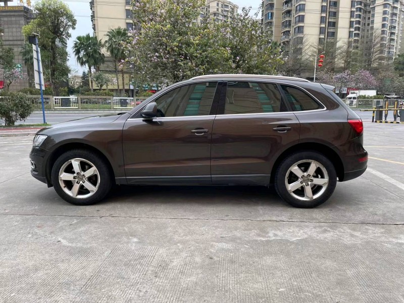 广州15年奥迪Q58