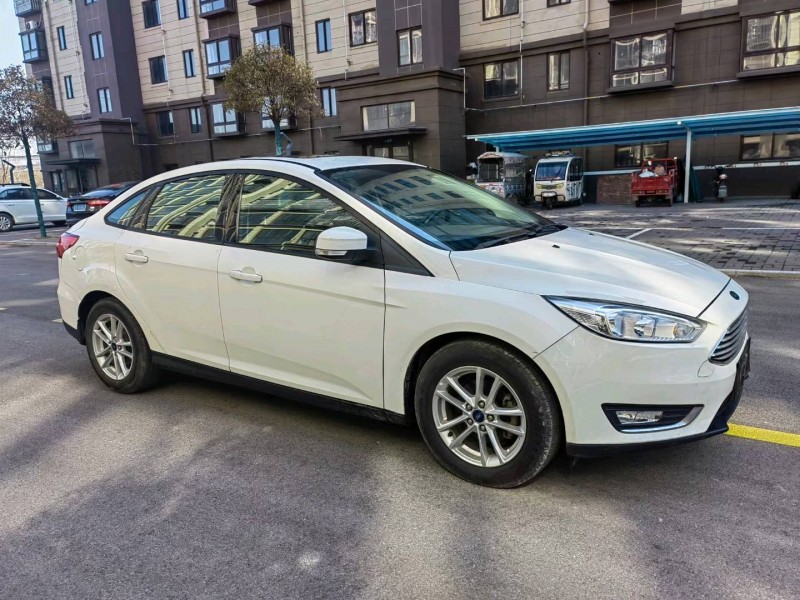 徐州16年福特福克斯2