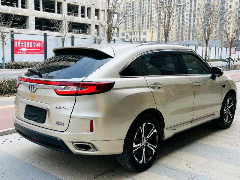 聊城17年本田URV4
