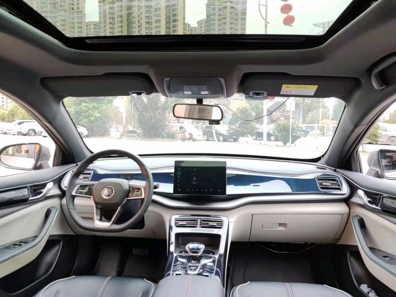 汕头22年比亚迪秦8